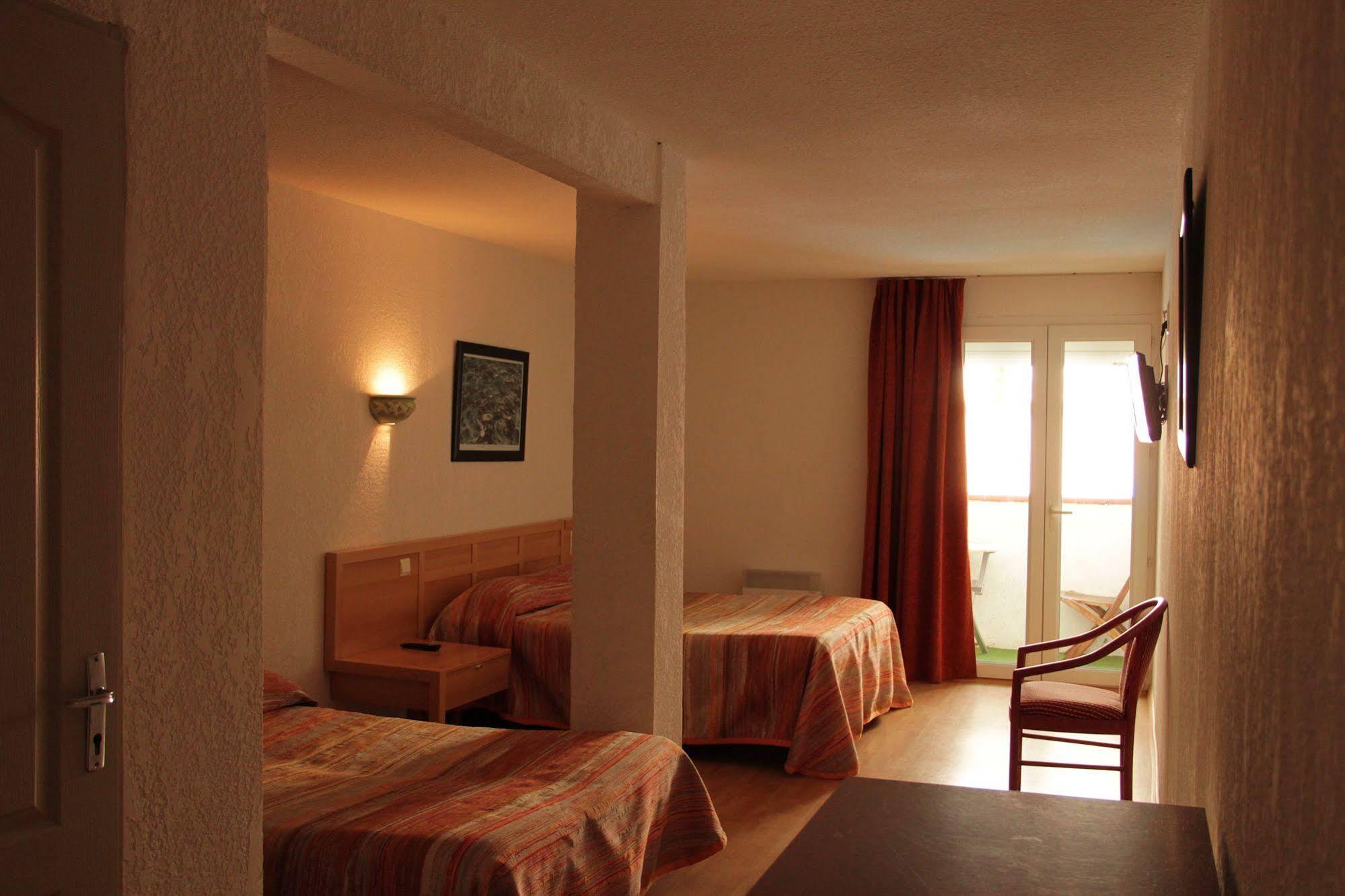 Hotel Saint Georges, Face A La Mer 卡内 外观 照片