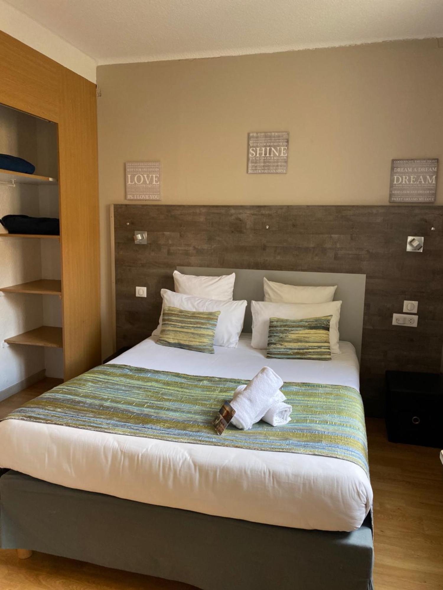 Hotel Saint Georges, Face A La Mer 卡内 客房 照片